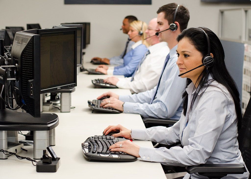 Seamless Operations: Expert Computer Support Services 